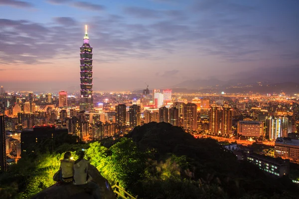 Taipei, Taiwan city skyline at twilight — Stock Photo, Image