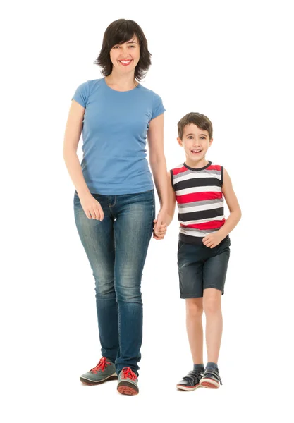 Mère et fils souriants isolés sur blanc — Photo