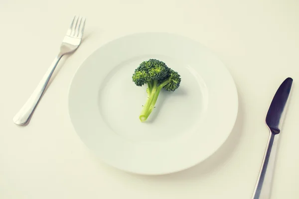 Közelkép a brokkoli, a lemez — Stock Fotó