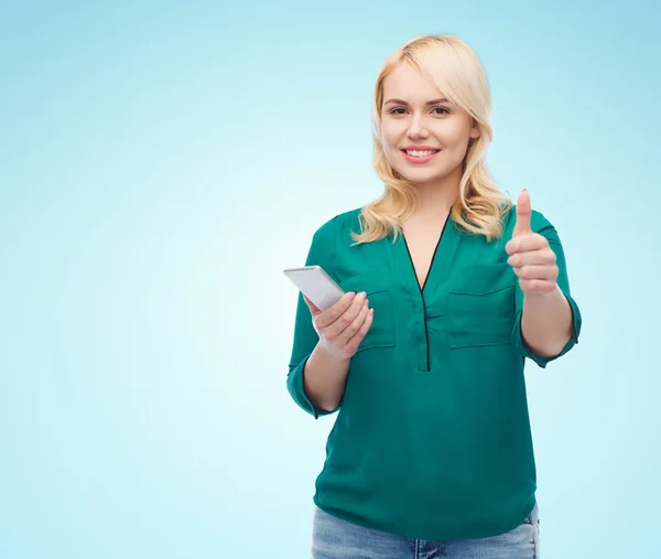 Mujer feliz con mensaje de texto smartphone —  Fotos de Stock