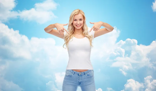 Happy young woman or teenage girl in white t-shirt — Stock Photo, Image