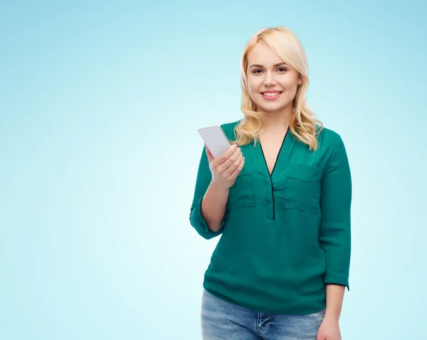 Gelukkige vrouw met smartphone — Stockfoto