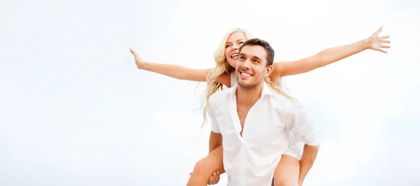 Casal em Seaside — Fotografia de Stock