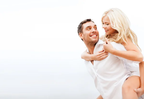 Couple at seaside — Stock Photo, Image