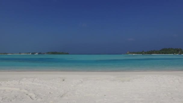 Strand-kust van de Malediven — Stockvideo