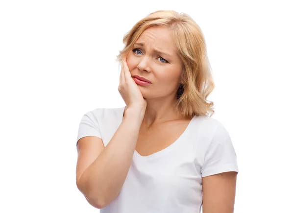 Ongelukkige vrouw lijden kiespijn — Stockfoto