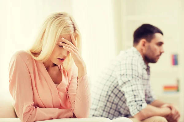 Unhappy couple having argument at home — Stock Photo, Image