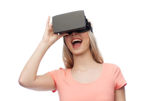 Жінка в гарнітурі віртуальної реальності або 3d окулярах — стокове фото