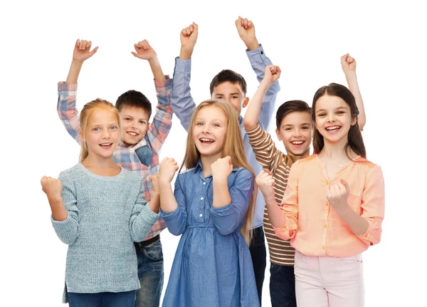 Bambini felici che celebrano la vittoria — Foto Stock