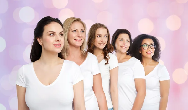 Grupa szczęśliwy różnych kobiet — Zdjęcie stockowe