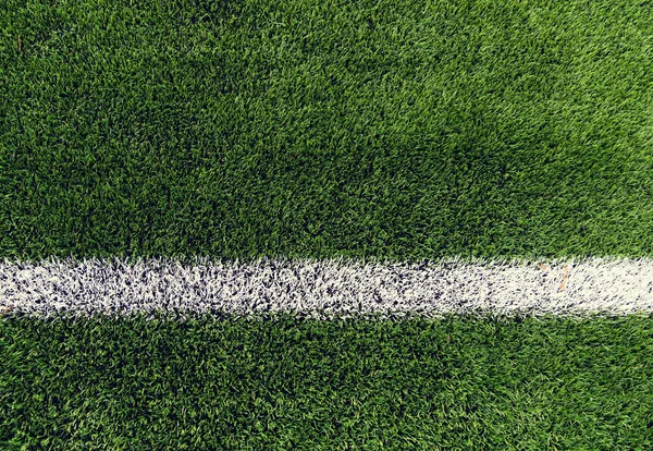 Fotbalové hřiště s line a trávy — Stock fotografie