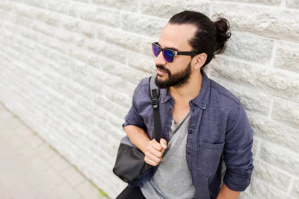 Man with backpack standing — Stock Photo, Image