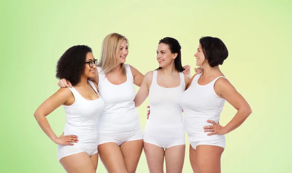 흰색 속옷에 행복 한 다른 여자의 그룹 — 스톡 사진