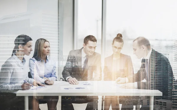 Business team with documents having discussion — Stock Photo, Image