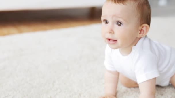 Happy little baby crawling in living room at home 29 — Stock Video