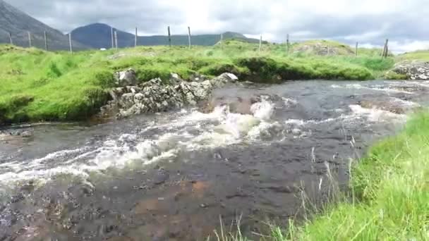 View to river and hills at connemara in ialand 34 — стоковое видео