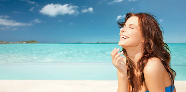 Happy beautiful woman on tropical beach — Stock Photo, Image