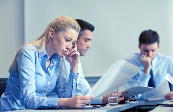 Business people having problem in office — Stock Photo, Image