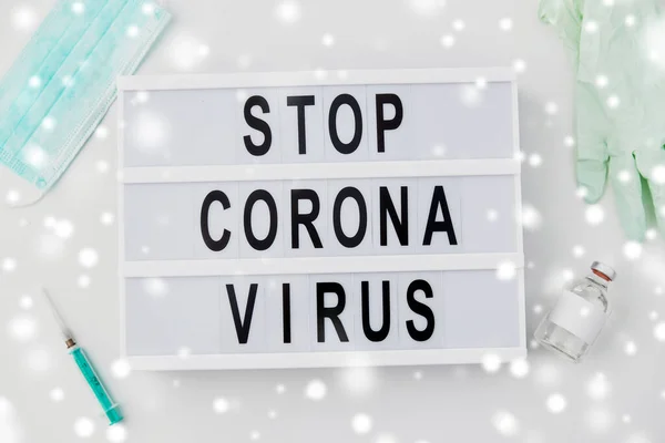 Lightbox se stopkou koronavirus varování slova — Stock fotografie