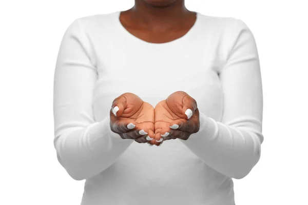 Close up of african woman with empty hands — Stock Photo, Image