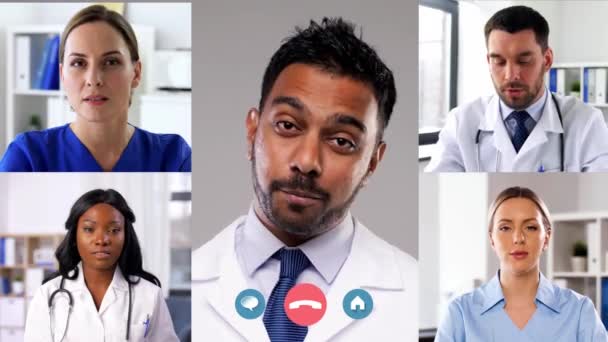 Médecins ayant un appel vidéo ou une réunion en ligne — Video