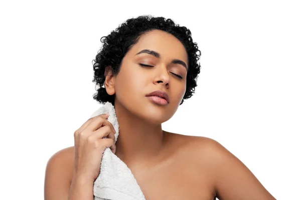 Young african american woman with bath towel — Stock Photo, Image