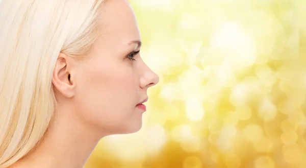 Clean face of beautiful young woman — Stock Photo, Image