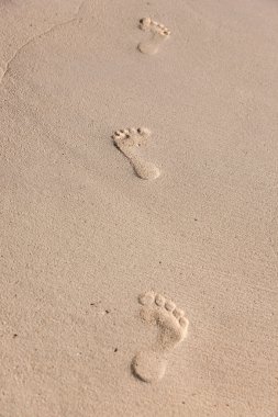 footprints on sand clipart