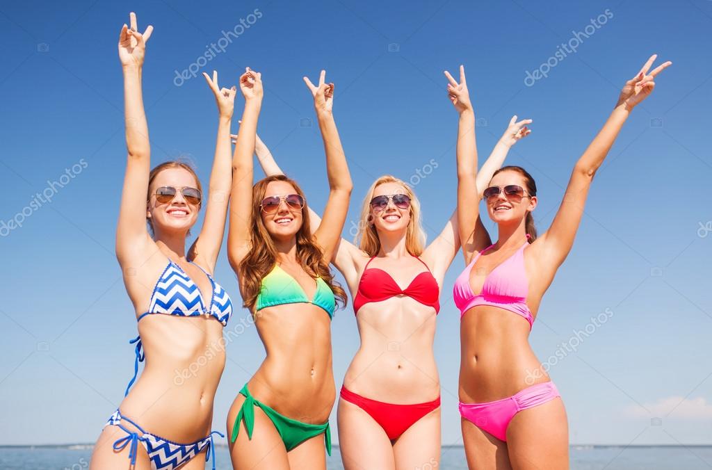 Frauen Am Strand Von Rio Frauen Am Strand Von Rio