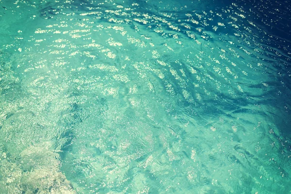 Agua en la piscina, el mar o el océano — Foto de Stock