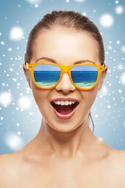 Happy screaming teenage girl in shades — Stock Photo, Image