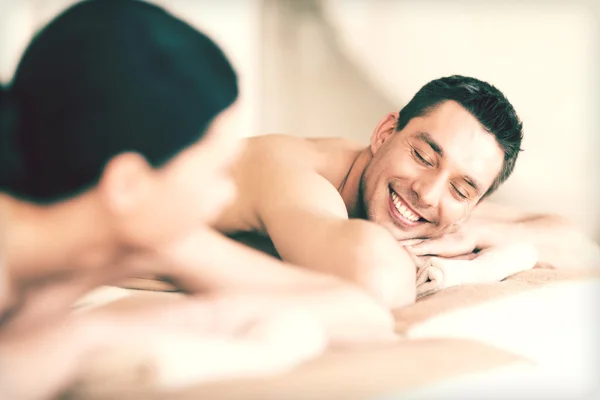 Pareja en spa — Foto de Stock