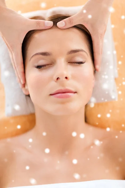 Beautiful woman getting face or head massage — Stock Photo, Image