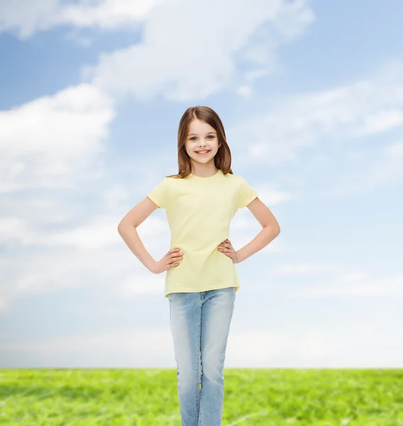 Smiling little girl in casual clothes — Stock Photo, Image