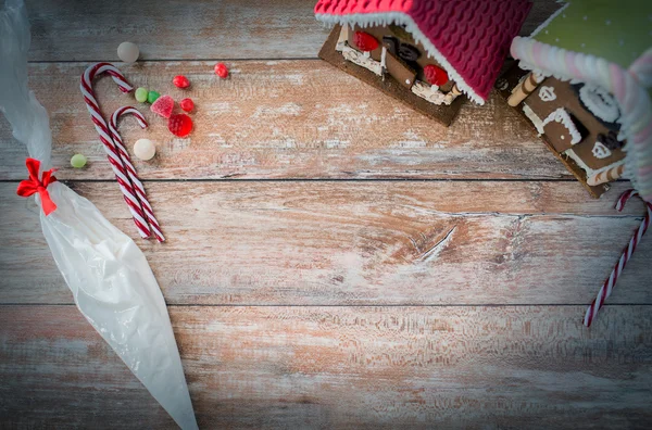 Closeup of beautiful gingerbread houses at home — Stock Photo, Image