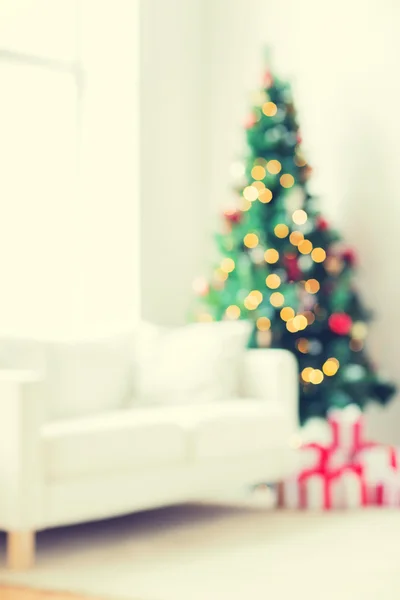 Room with christmas tree and presents background — Stock Photo, Image