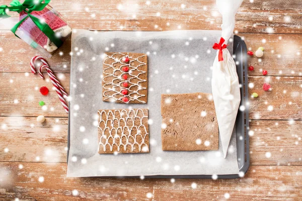 Nahaufnahme von Lebkuchenhaus Details auf Pfanne — Stockfoto