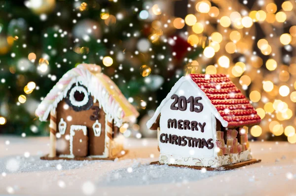 Closeup of beautiful gingerbread houses at home — Stock Photo, Image