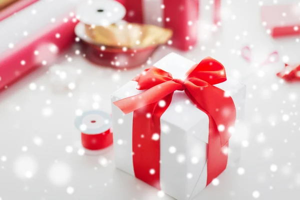 Close up van kerstcadeau — Stockfoto