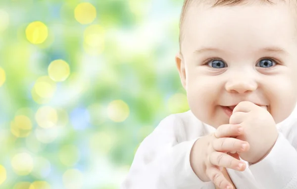 Wunderschönes glückliches Baby — Stockfoto