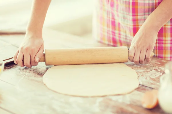 Close up of female working with rolling-pin — Stock Photo, Image