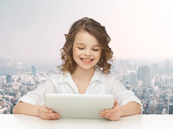 Happy smiling girl with tablet pc computer — Stock Photo, Image