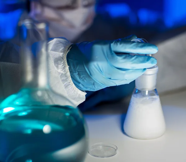 Close up of scientist making test in laboratory — Stock Photo, Image