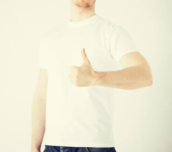 Man showing thumbs up — Stock Photo, Image