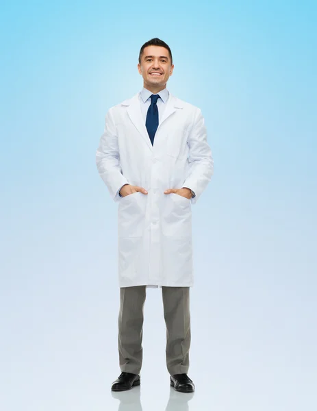 Smiling happy male doctor — Stock Photo, Image