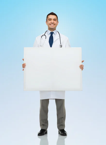 Sorrindo médico macho feliz — Fotografia de Stock