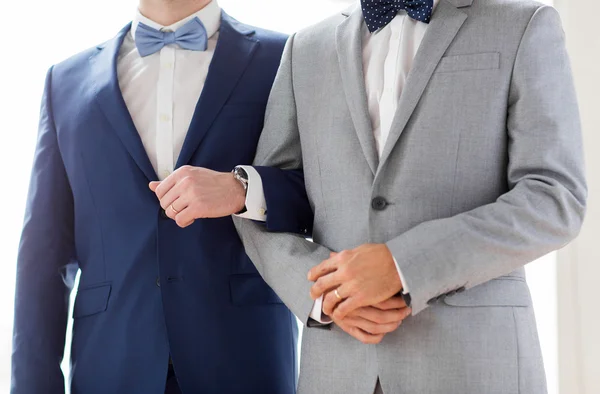 Mężczyzna para gejów przytulanie — Zdjęcie stockowe