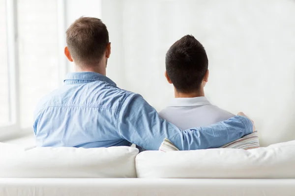 Happy male gay couple hugging — Stock Photo, Image