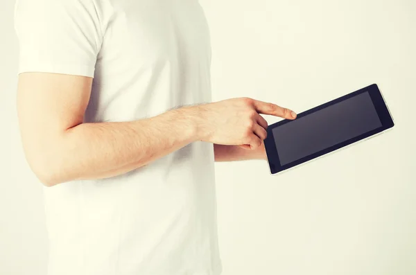 Man with tablet pc — Stock Photo, Image