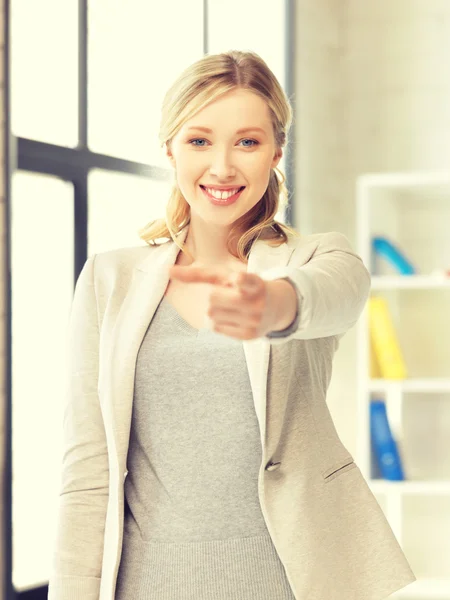 Geschäftsfrau zeigt mit dem Finger — Stockfoto